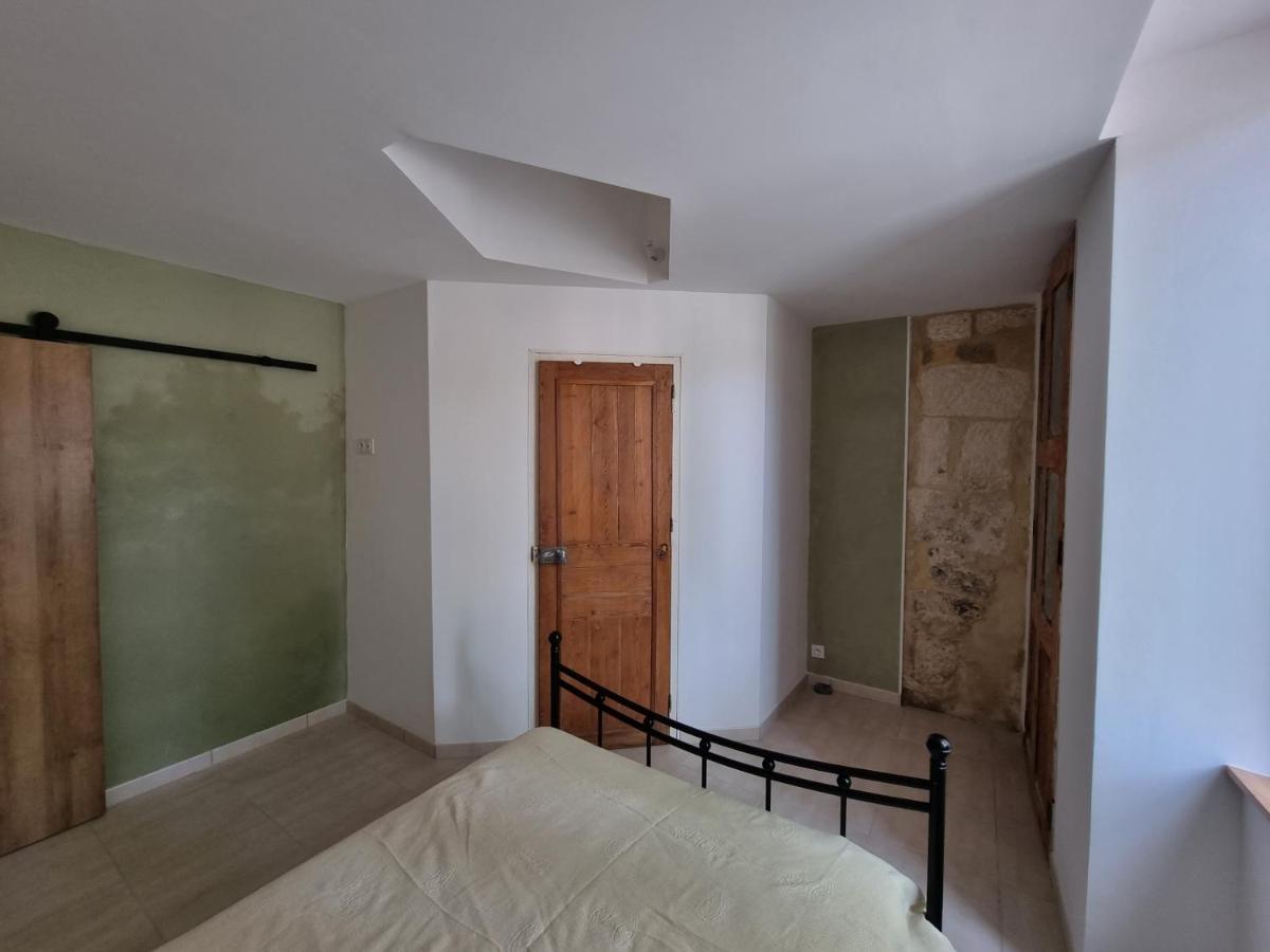 Dans Maison De Maitre, Appartement Independant. Montfrin Экстерьер фото