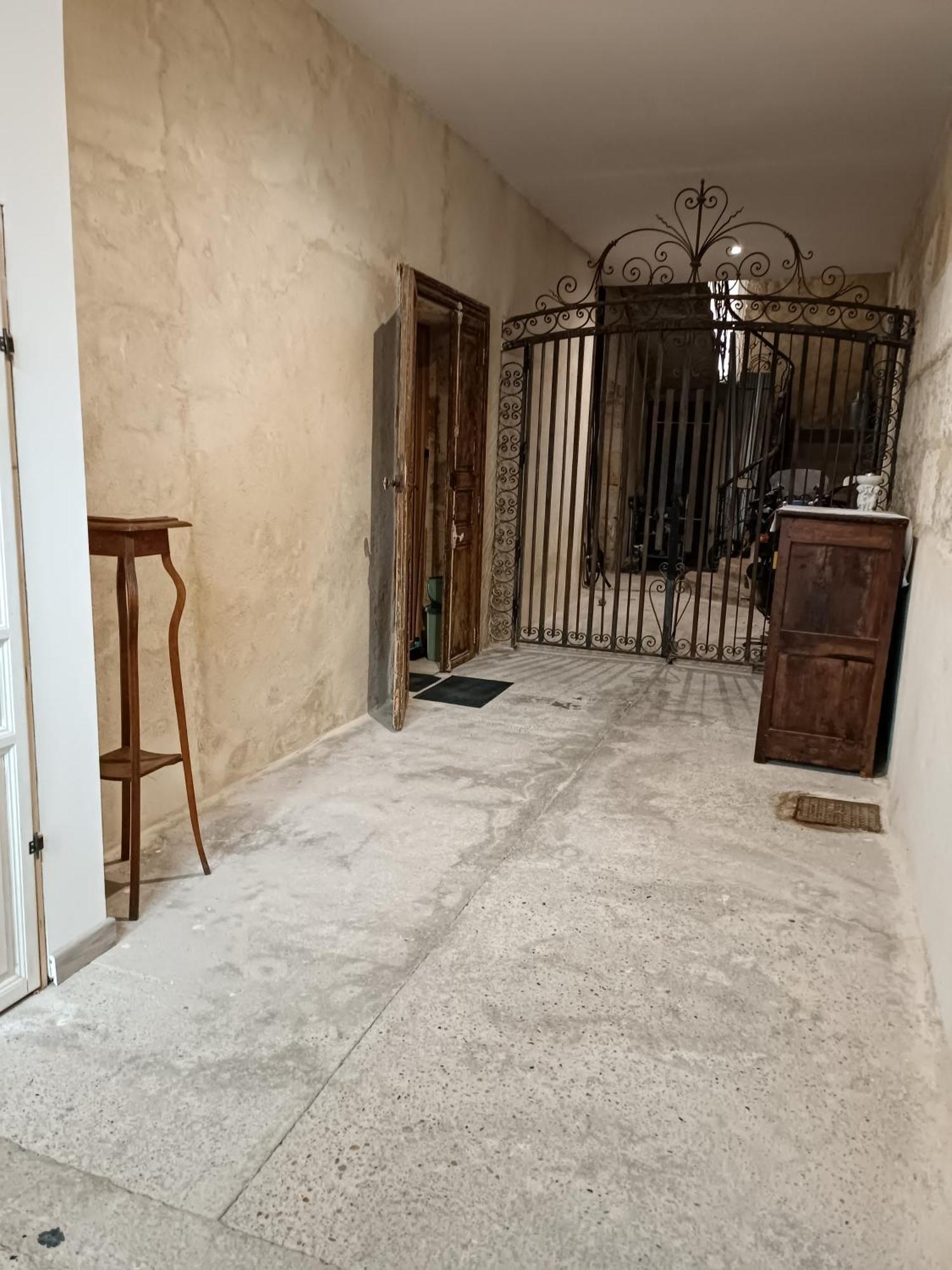 Dans Maison De Maitre, Appartement Independant. Montfrin Экстерьер фото