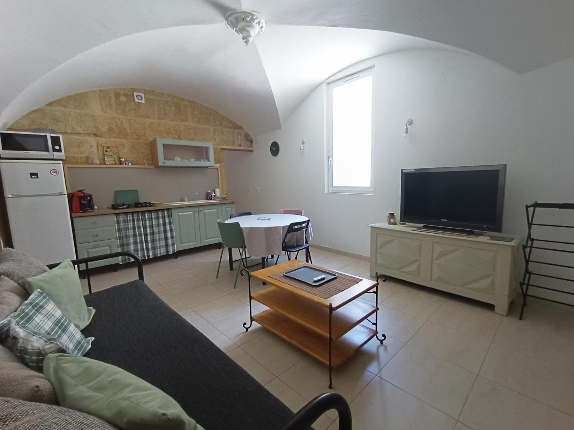 Dans Maison De Maitre, Appartement Independant. Montfrin Экстерьер фото